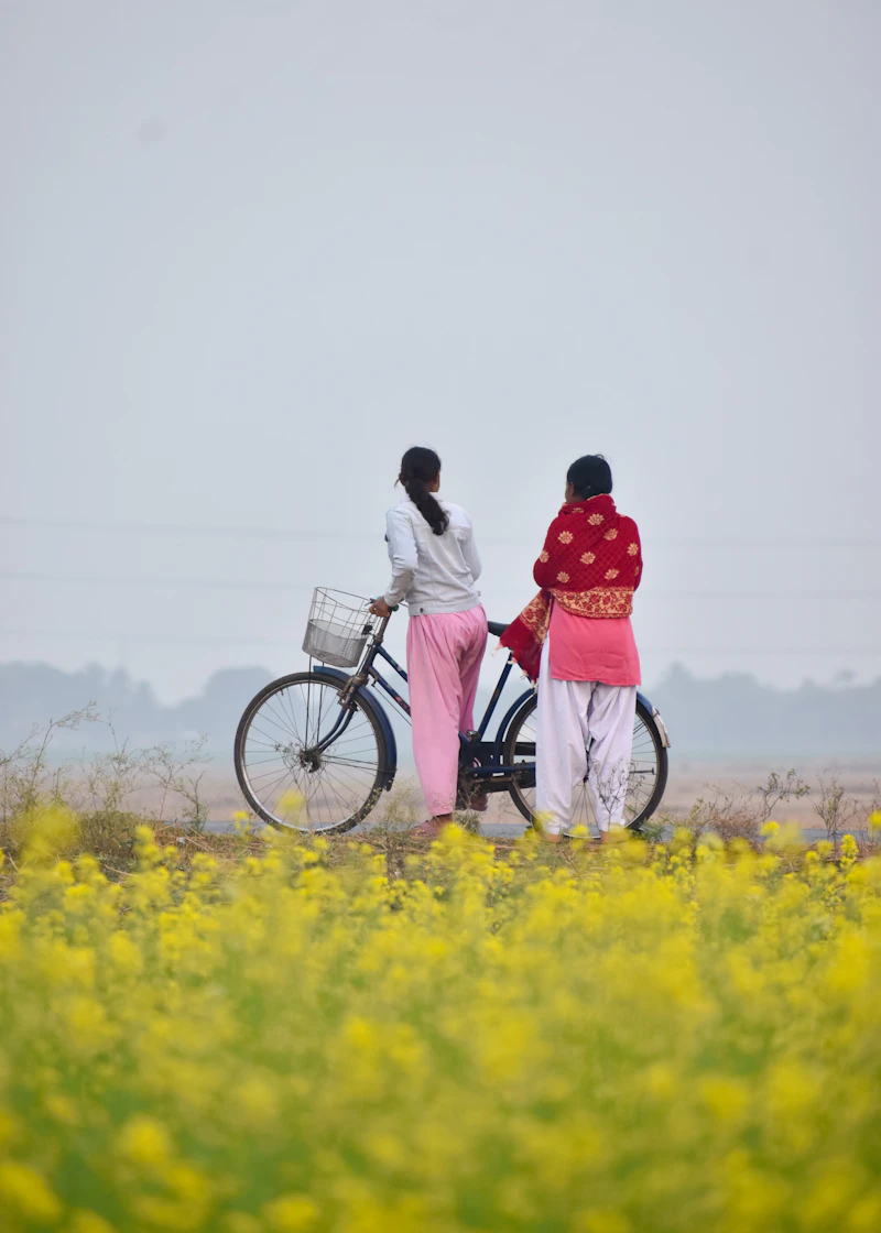 Outdoor Pre-Wedding – Colorful – Outdoor Pre Wedding Photography Chandigarh